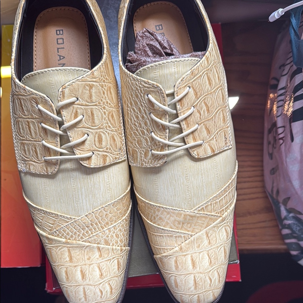 Tan Leather Oxford Shoes with Brogue Detailing